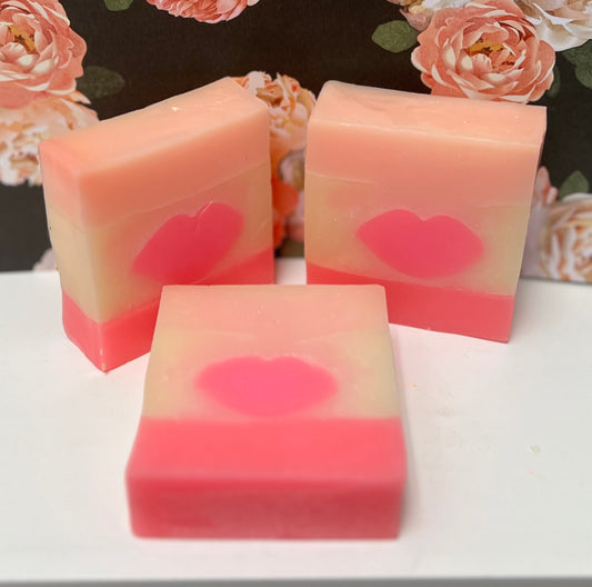 JUCIEY WATERMELON LIP GOAT MILK SOAP