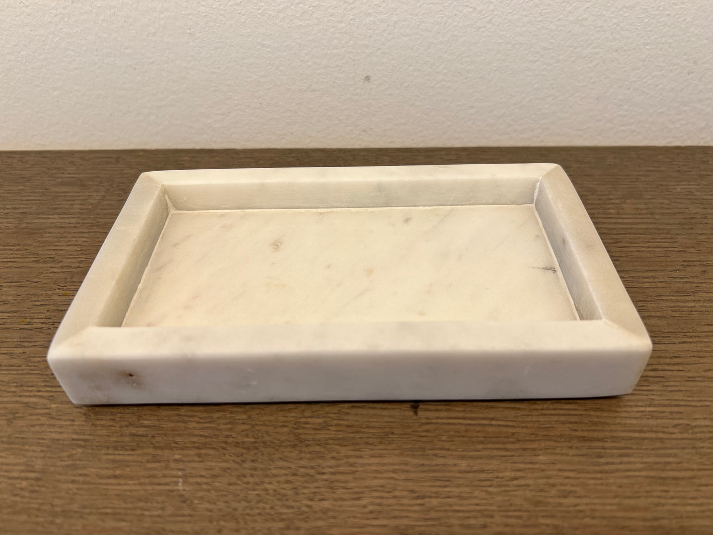 La Chatelaine Marble Tray for Wash and lotion